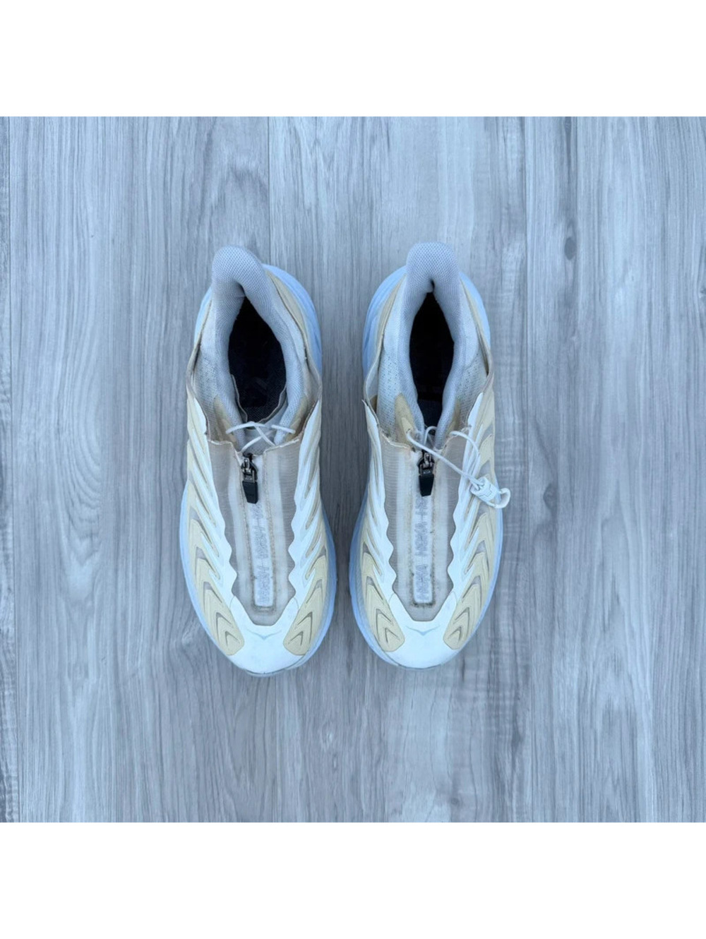 Hoka One One Project Clifton sneakers - Picture 2 of 8